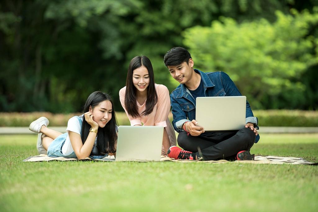 Edge computing infrastructure with distributed processing nodes